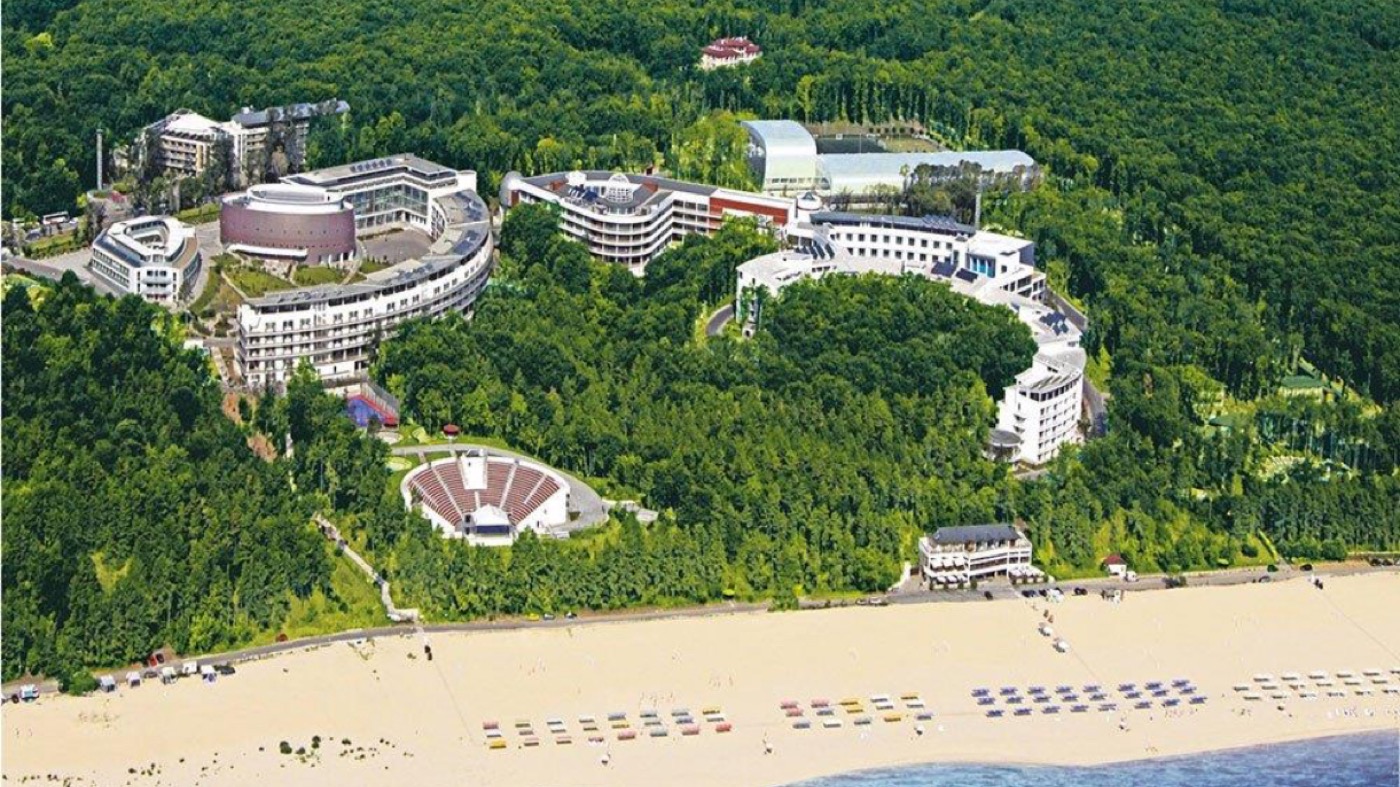 VILNI Camp — база з висоти пташиного польоту, Болгарія